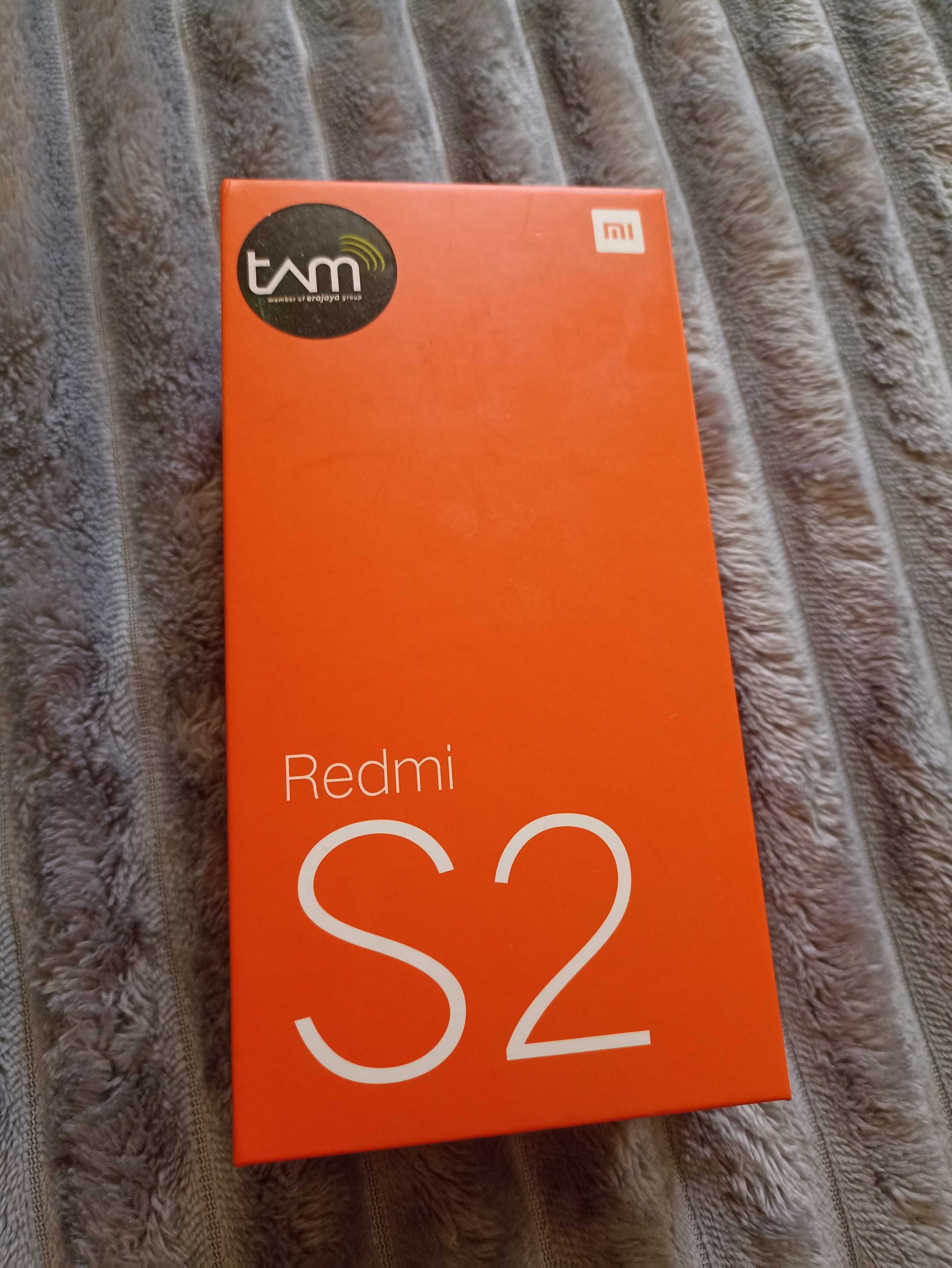 Мобільний телефон Xiaomi Redmi S2 3/32Gb