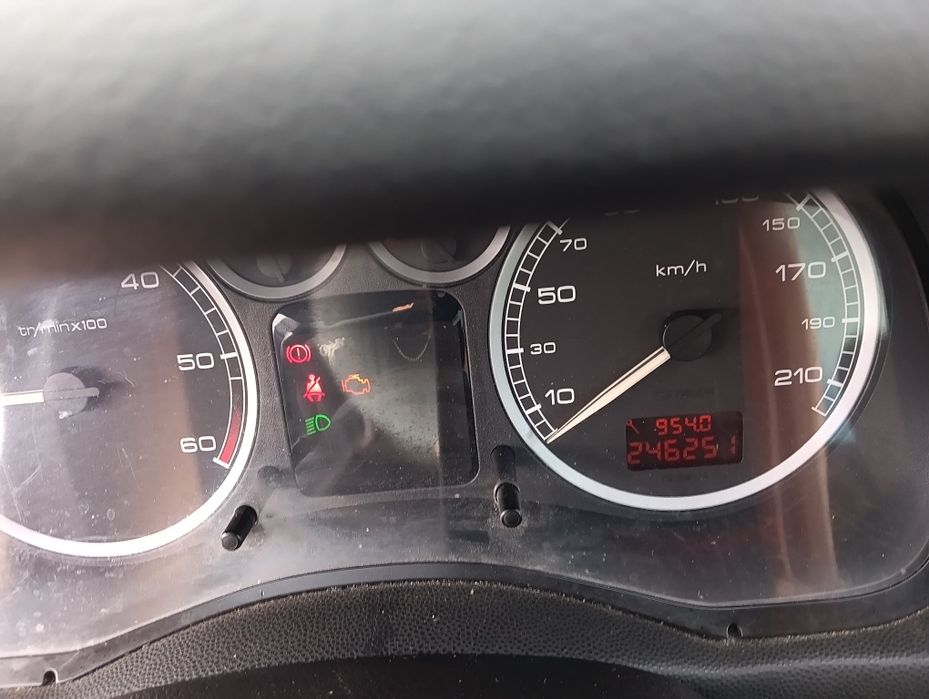 Peugeot 307 SW kombi 1.6 HDi panorama dach klimatyzacja 2002r tdi