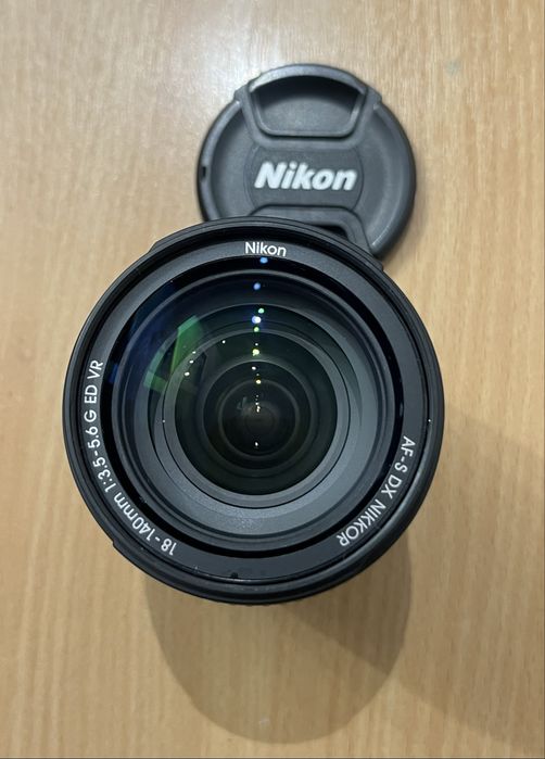 Об'єктив Nikon AF-S DX Nikkor 18-140mm f/3.5-5.6G ED VR