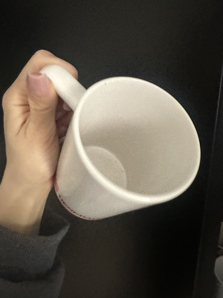 Kubek biały z uchem rączka czerwony napis Generali porcelana