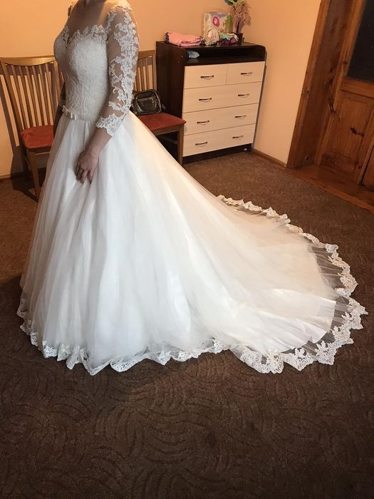 Продам Весільну сукню