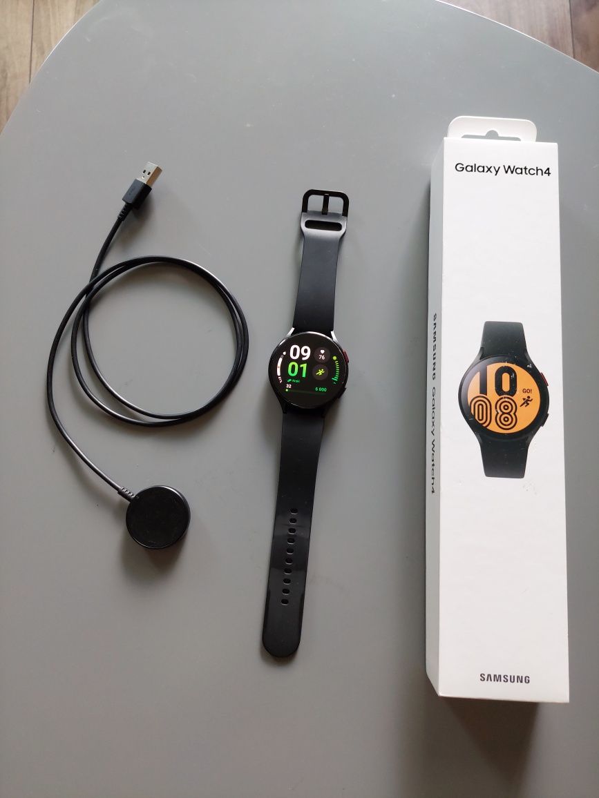 SamsungGalaxyWatch4-44mm