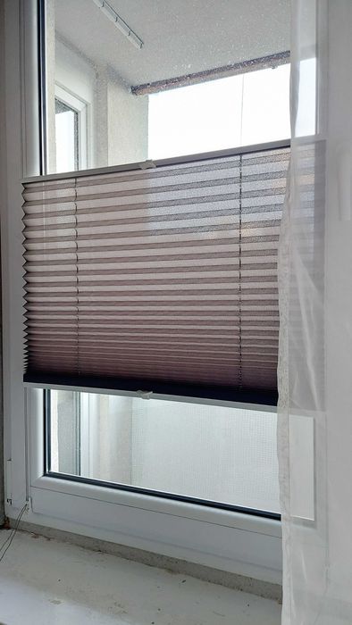 Roleta plisowana szara 67 x 150 cm, stan idealny