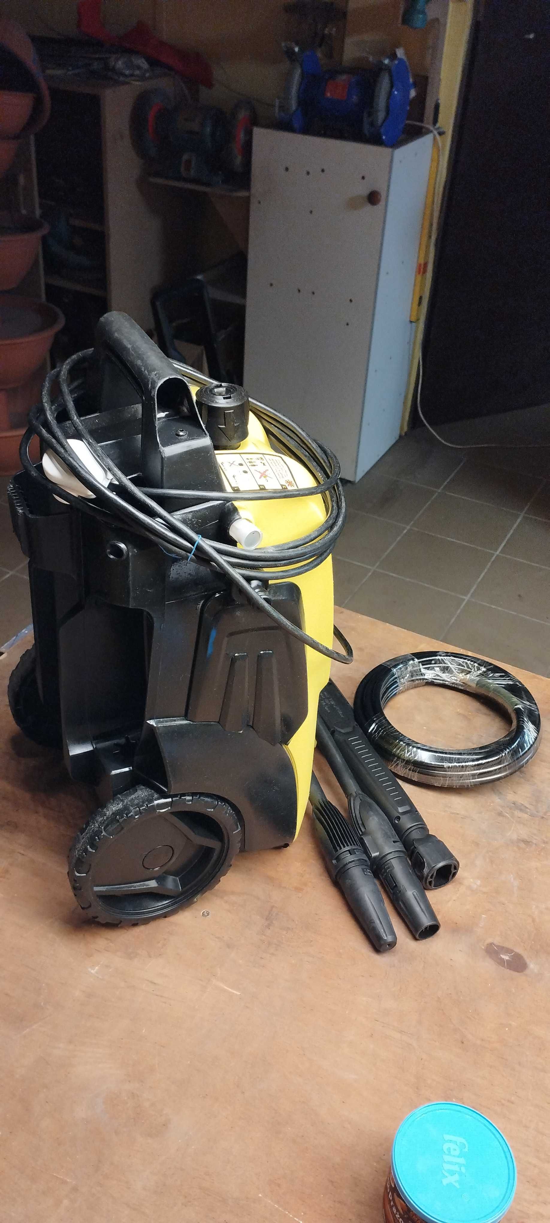 Karcher k4 Compact z wyposażeniem