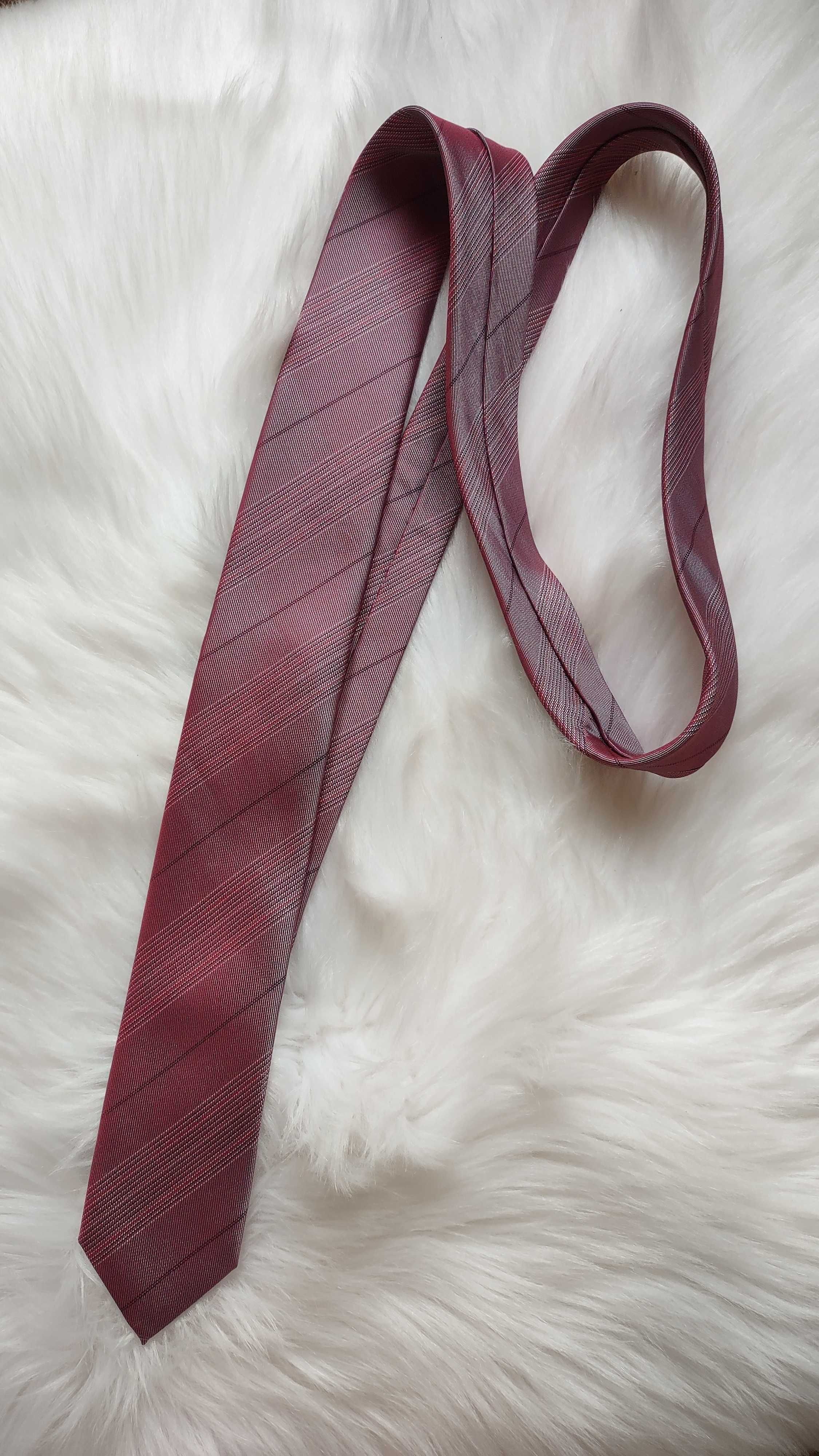 Piękny śliwkowy burgundowy krawat Chattier