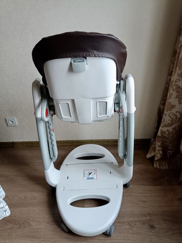 Стульчик для кормления Peg Perego Tatamia