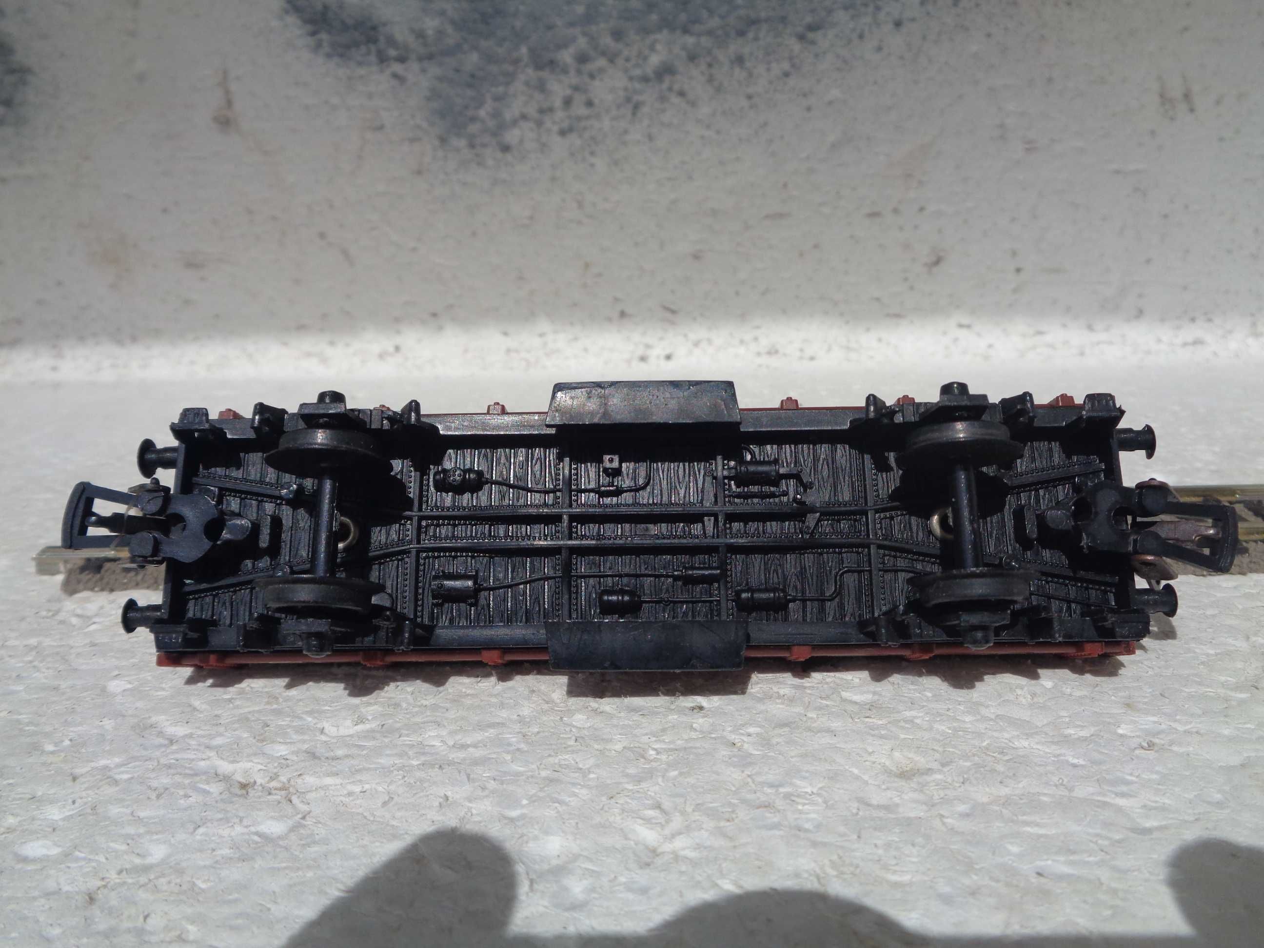 1:87 LIMA Vagão caixa aberta de transporte de tubos