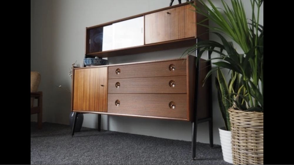 Aparador Mid Century Nathan