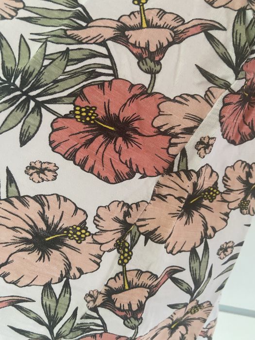 Bluzeczka biała dla dziewczynki w kwiatki kolorowa śliczna bawełna