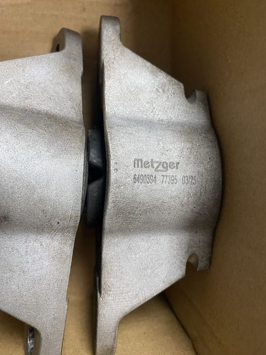 Стойки и опоры на Mazda3 Skai activ