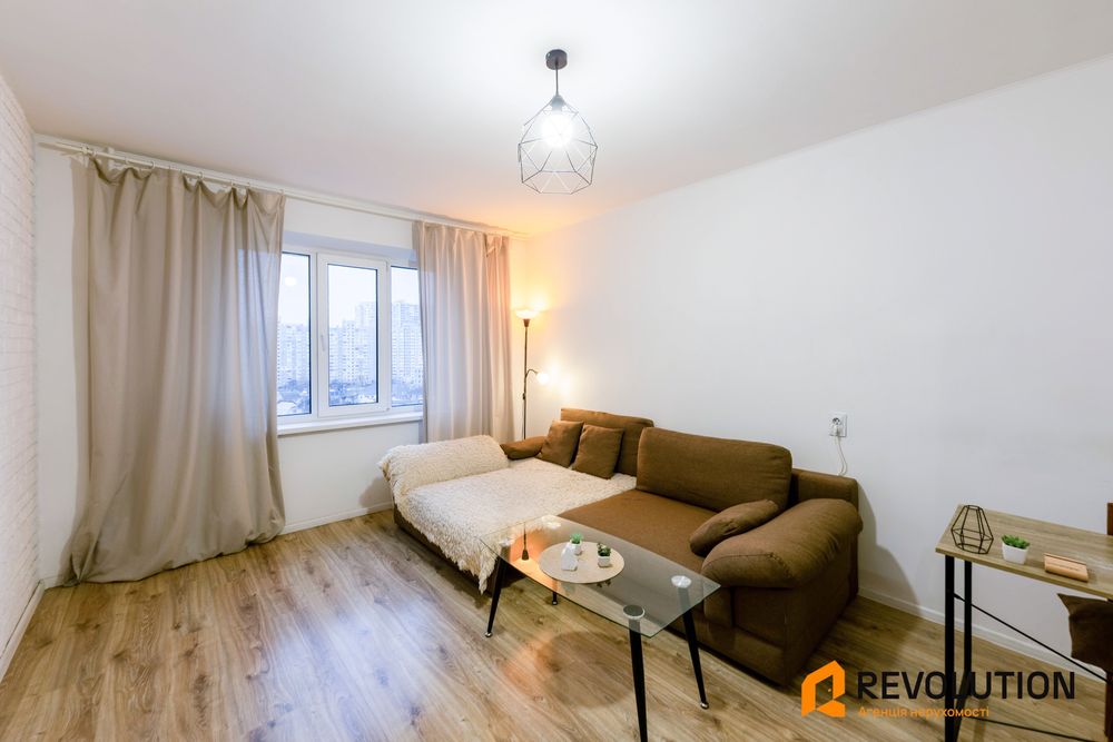 Стильна 2-кімнатна Хорольська 3 БЕЗ % м. Чернігівська 10 хв їзди