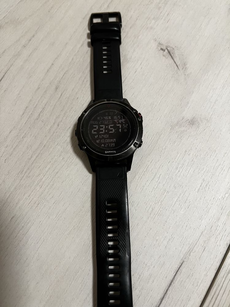 Годинник Garmin Fenix 5