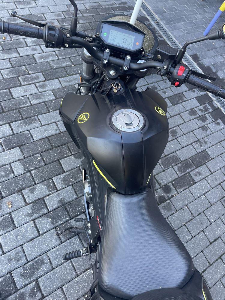 Mota 125 como nova