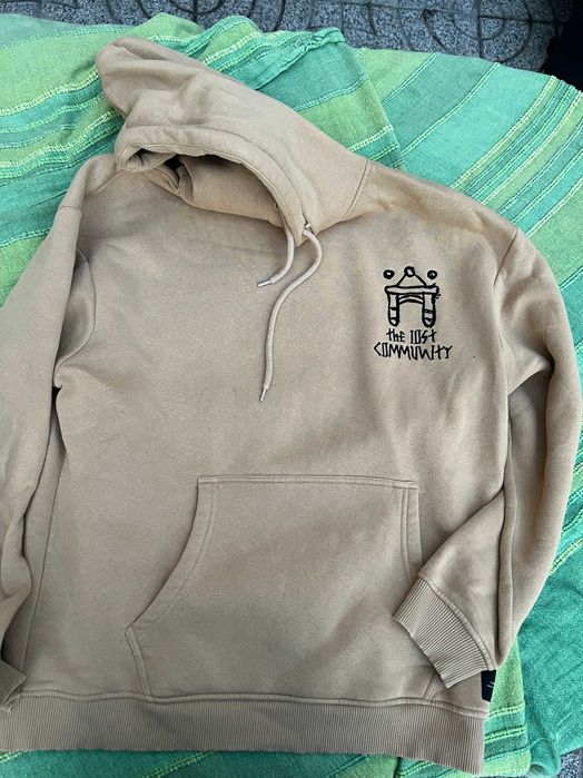 hoodie beje estilo baggy pull and bear M