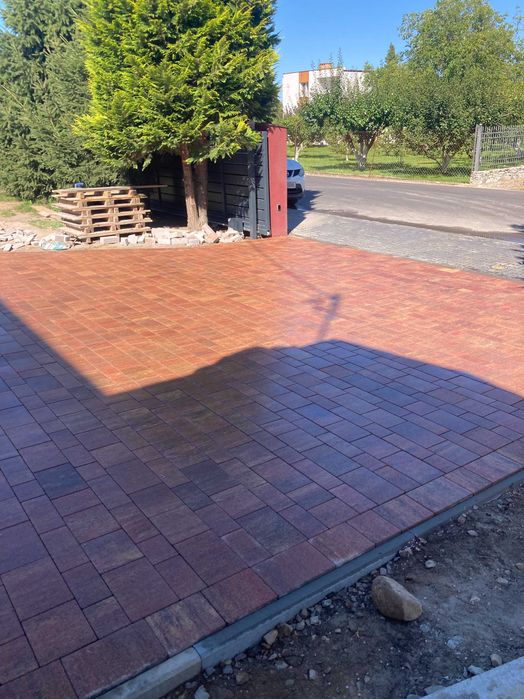 Brukarstwo. Układanie kostki brukowej.