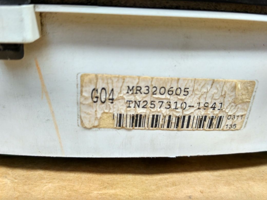 licznik zegary ECLIPSE 3G 3.0B V6 automat 00-05