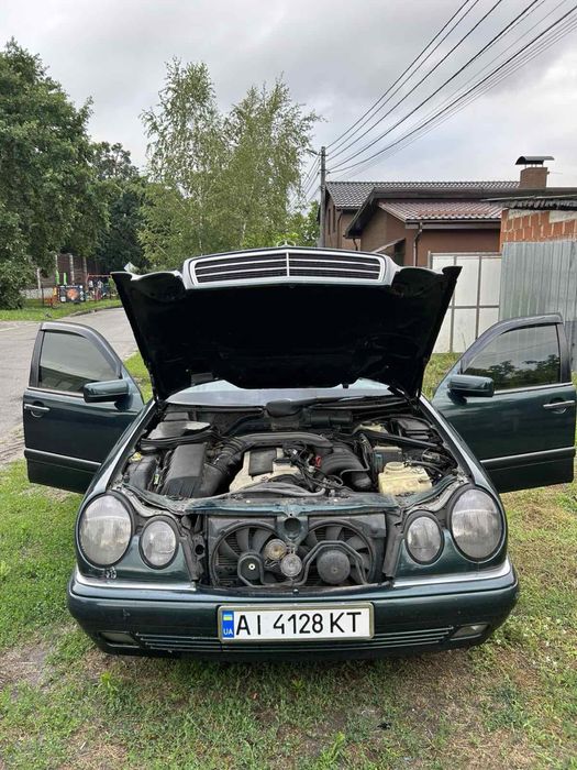 Продам Mersedes-Benz e-320