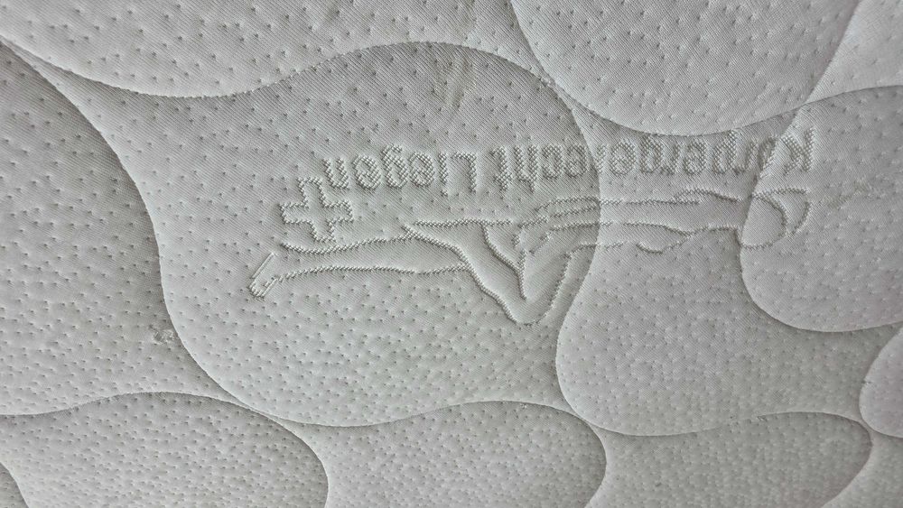 Łózko elektryczne podnoszone z pilota drewniane+stelarz i materac med.