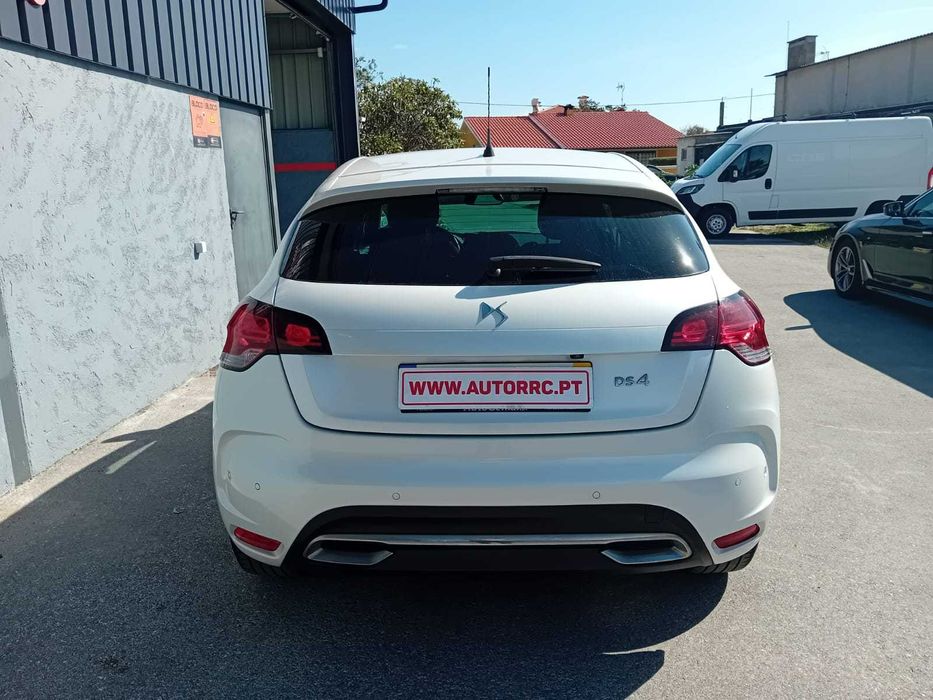 DS4 1.6 Bluehdi c/auto ( pequeno sinistro)