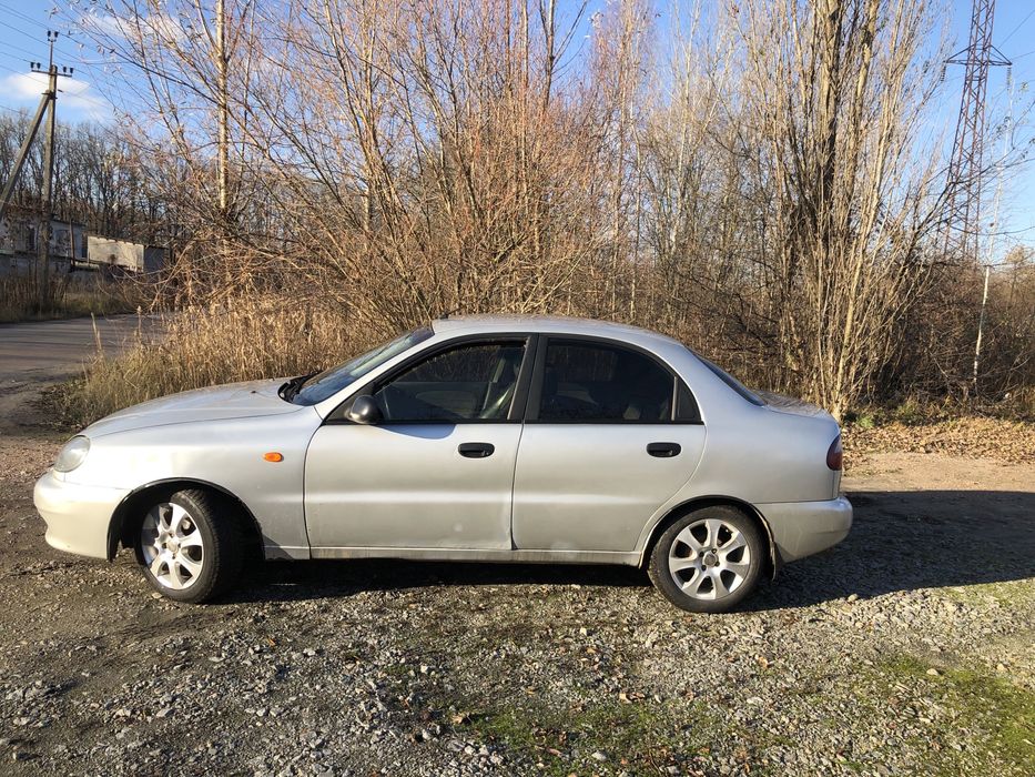 Продам ланос 1.5 бенз SE