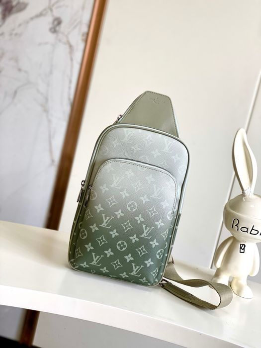 Слинг Louis Vuitton avenue бананка зеленая мужская