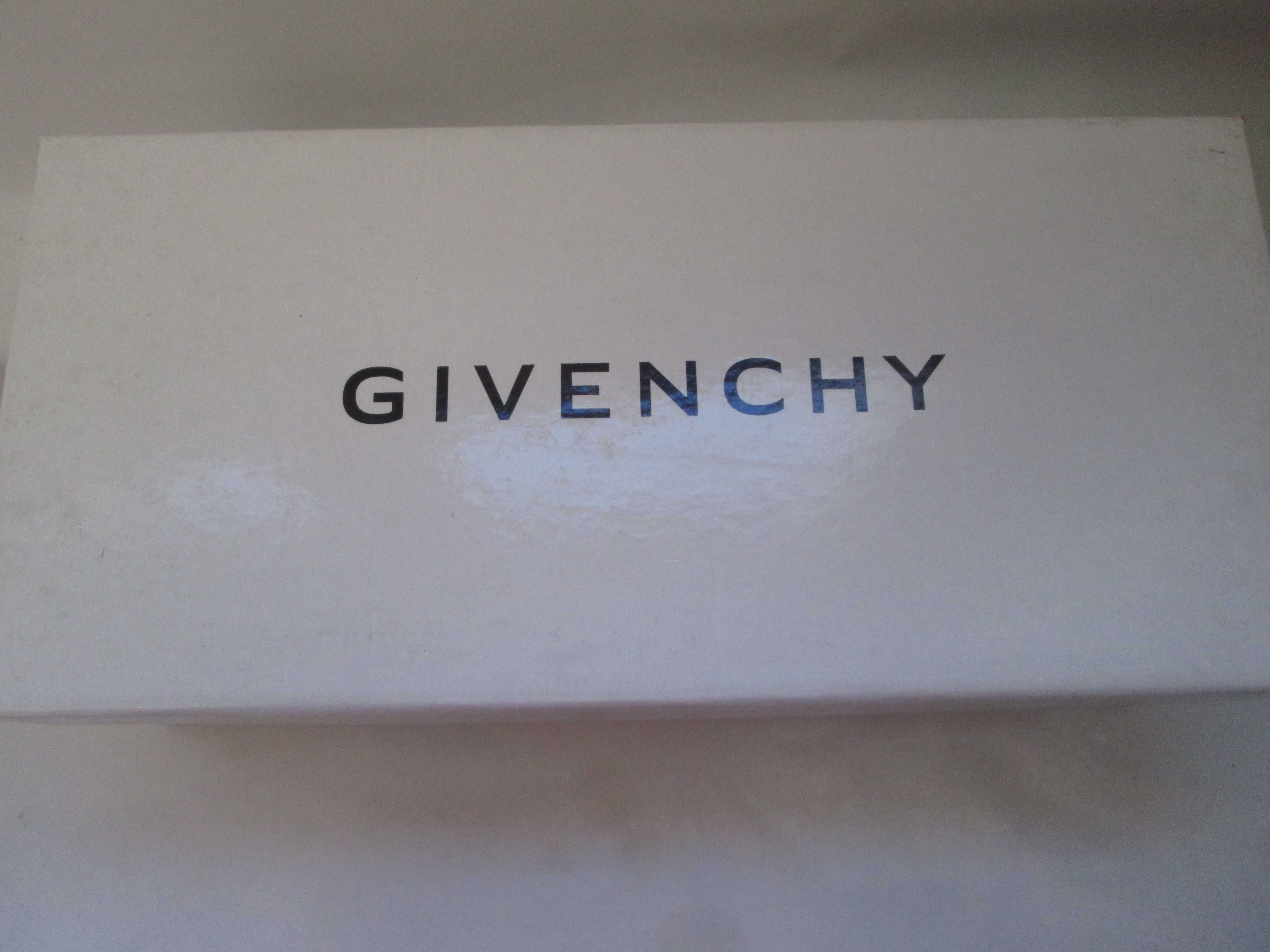 Givenchy białe balerinki skórzane r. 36 nowe