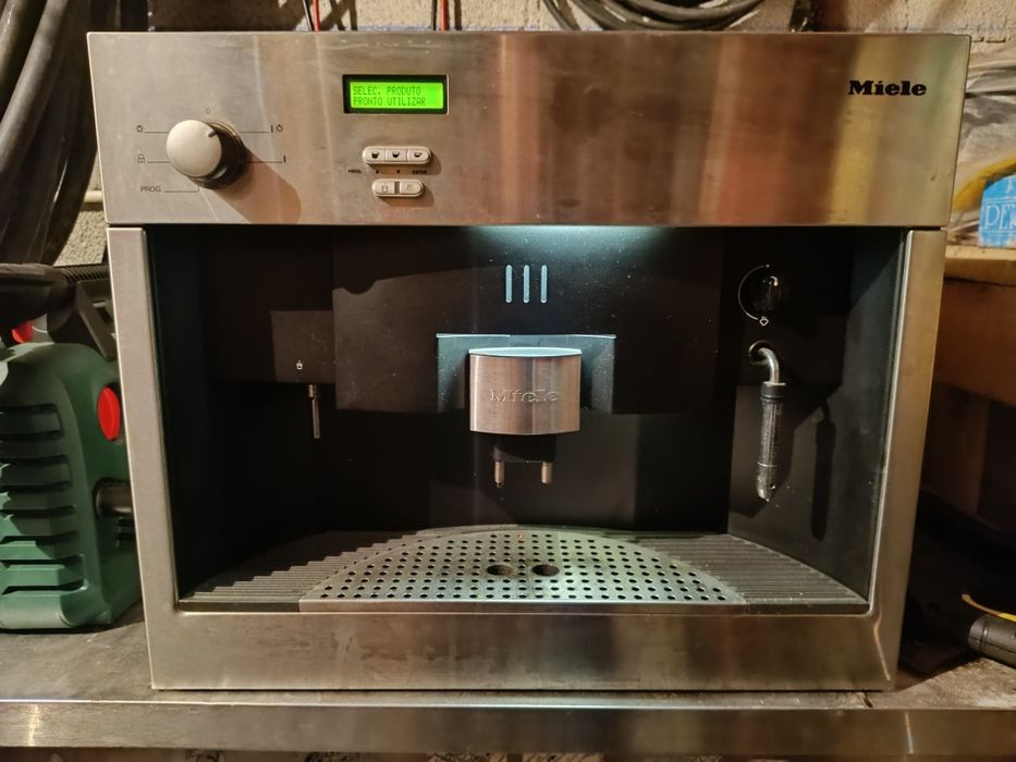 Máquina de Café Automática Miéle