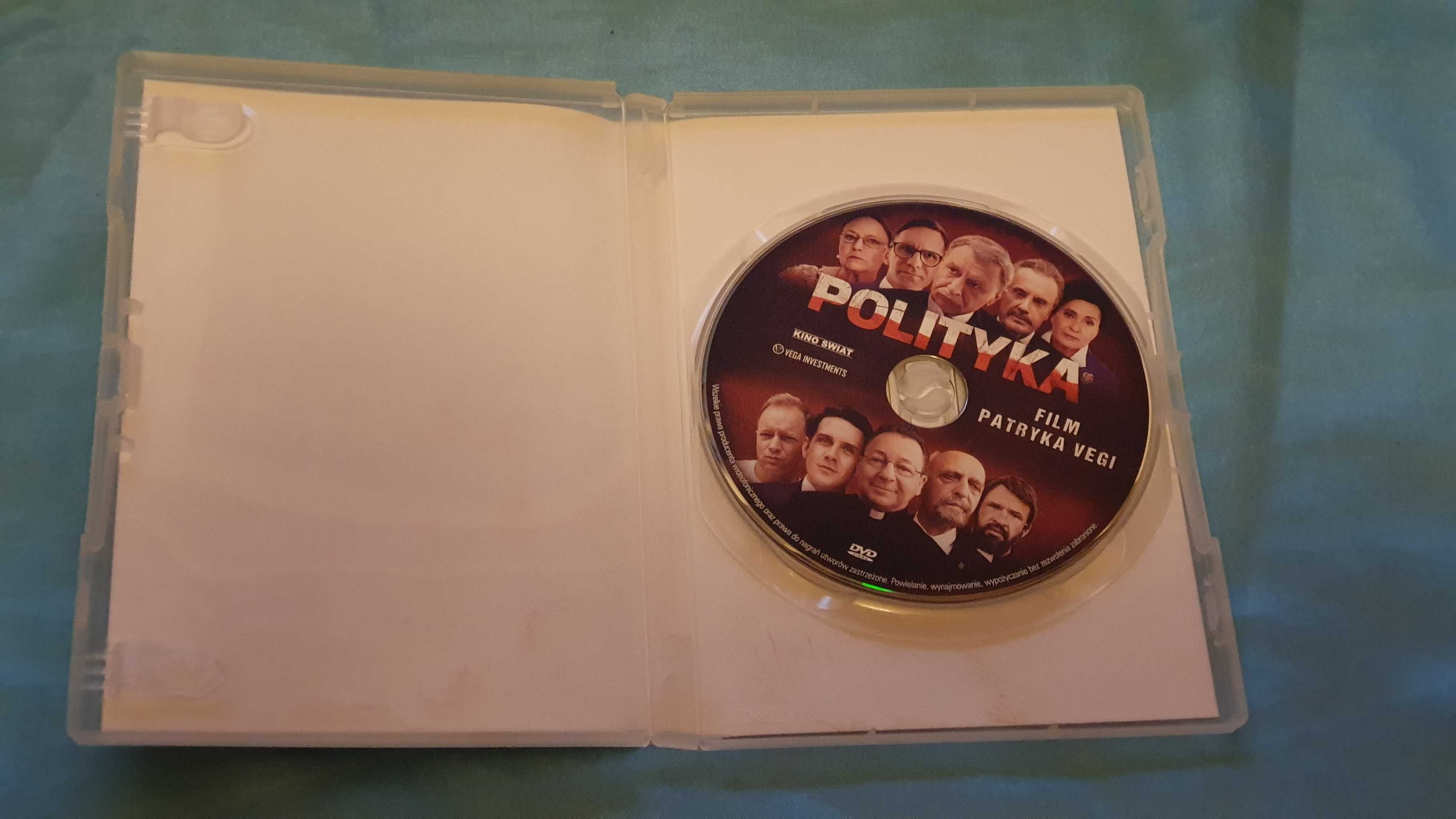 Polityka  DVD  film Patryka Vegi