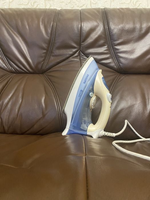 Продам  праску  PHILIPS б/у