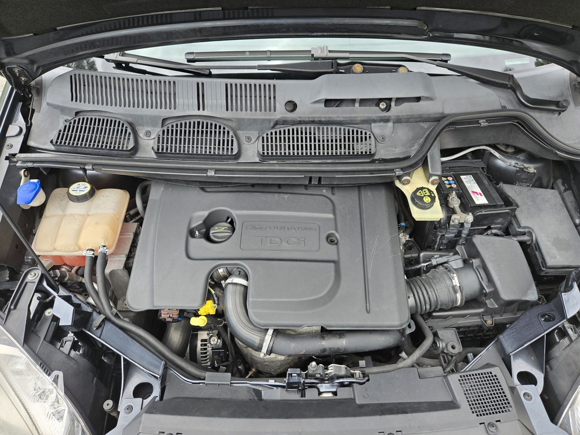 Diesel completo com distribuição trocada sem nada a apontar
