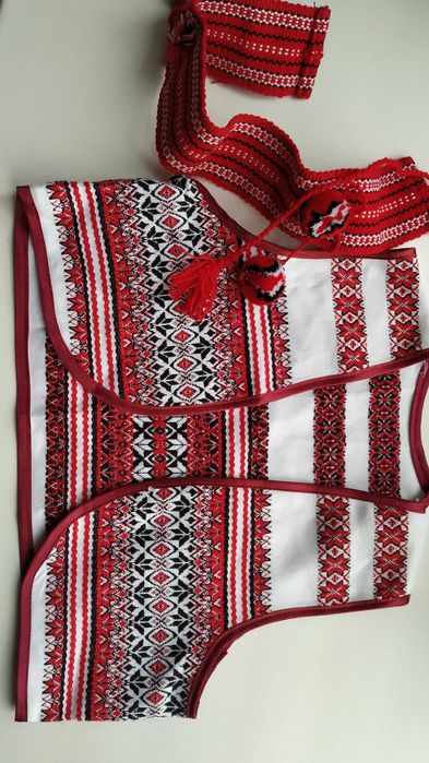 вишиваний одяг, вишиванка:плаття, костюм 1-3р., 3-5р., 4-6р.