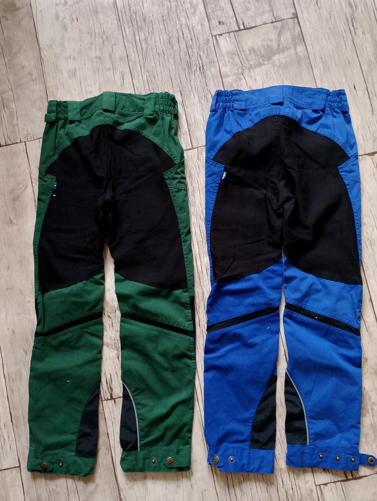 Niebieske spodnie trekkingowe r.135-140