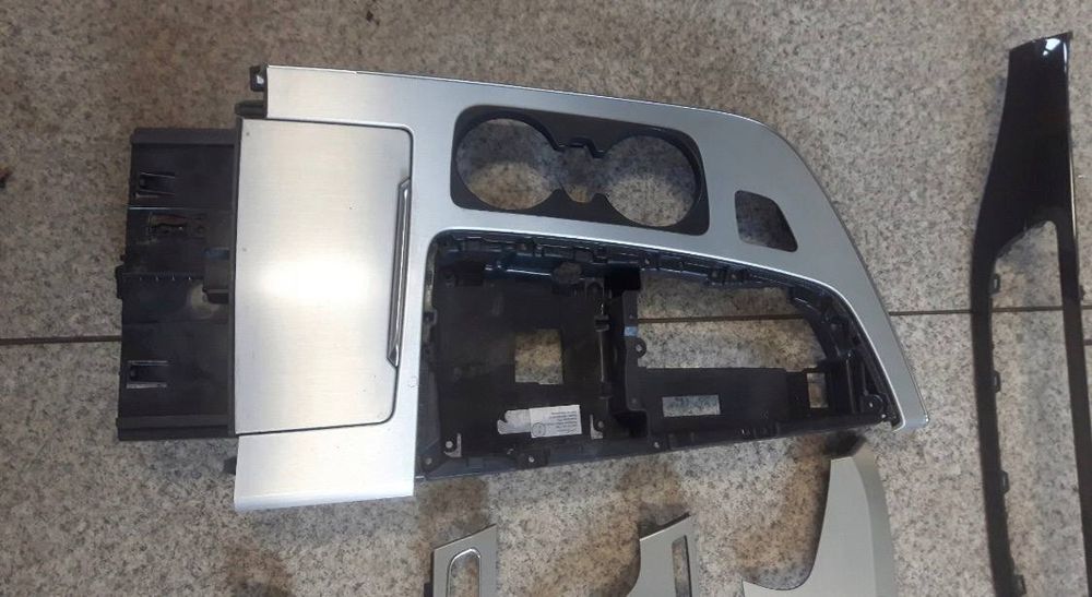 AUDI Q7 4M декоративні накладки