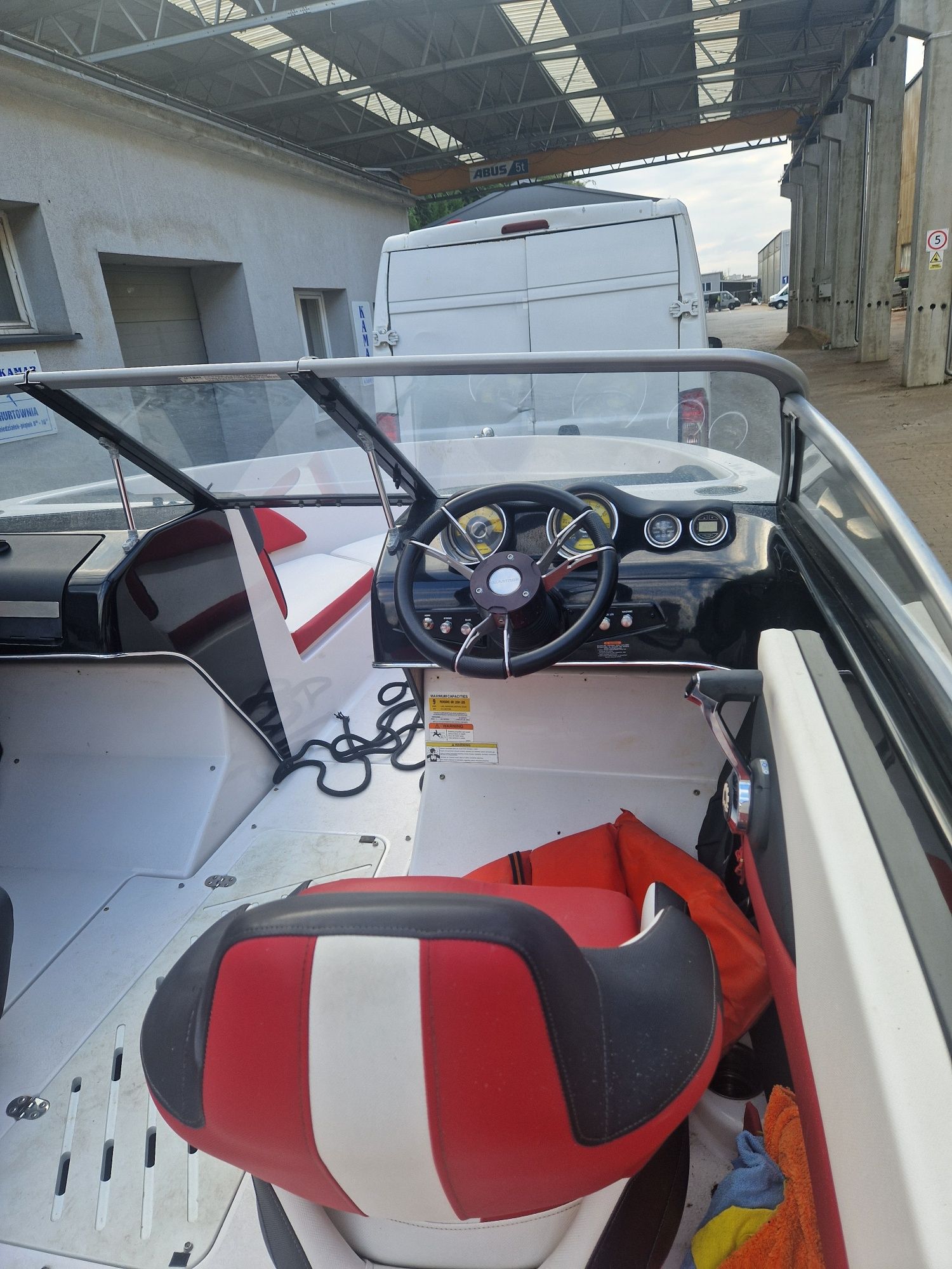 Łódź motorowa Glastron GTS200