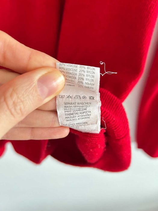 Damski czerwony sweter z wiskozy 80% M Colloseum