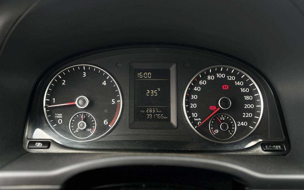 Volkswagen Caddy 2011