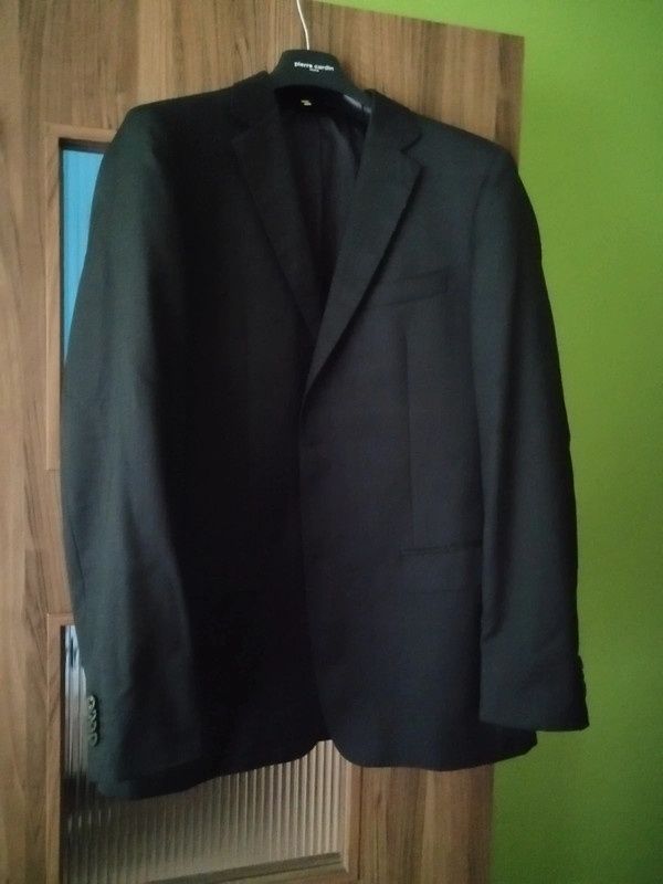 Garnitur męski marki Albione