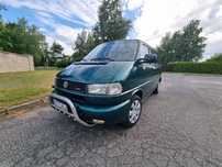 Volkswagen Multivan MULTIVAN T 4 Syncro 4x4 mocno wyposażony łóżko klimatronik stolik