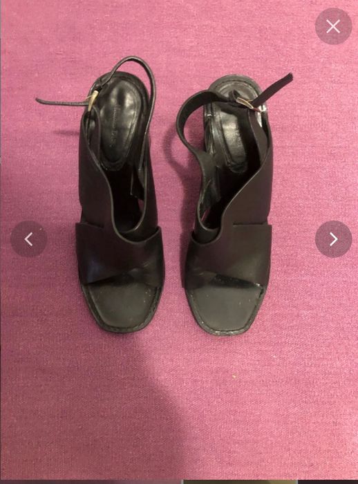 Sandália cor preta