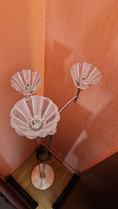 Lampa stojąca ze ściemniaczem