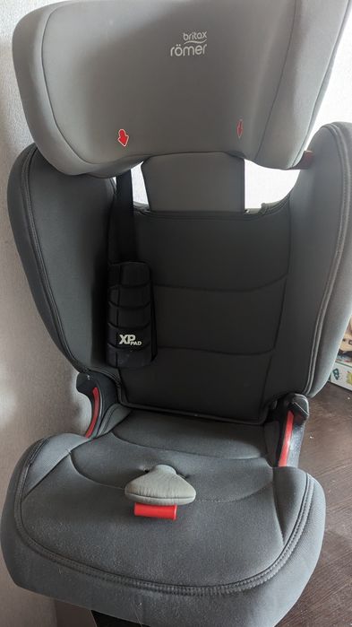 Автокрісло Britax Romer kidfix 3 s