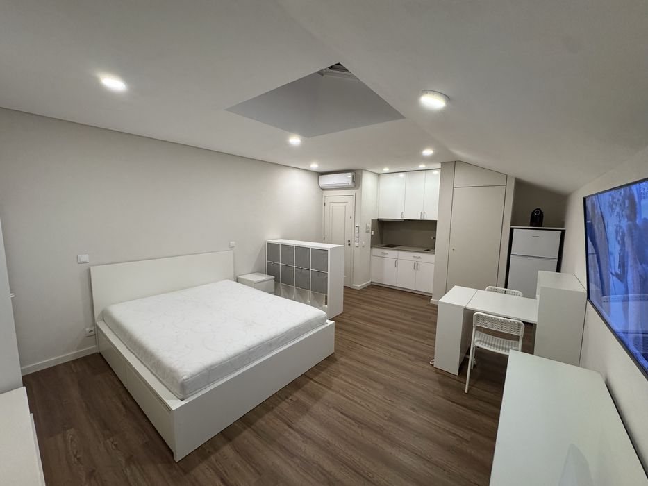 Alugo Estúdio Santa Maria da feira junto Hospital (ler anúncio)