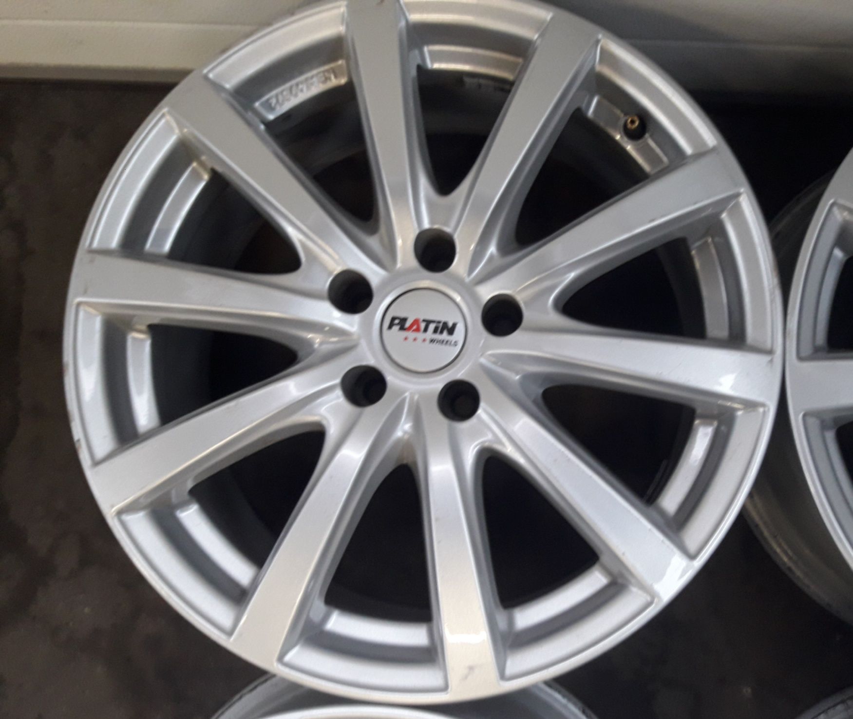 Felgi aluminiowe 5x112 18" Audi Vw Skoda