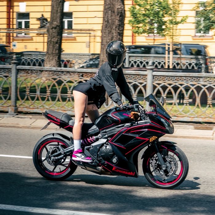Мотоцикл Kawasaki EX 650