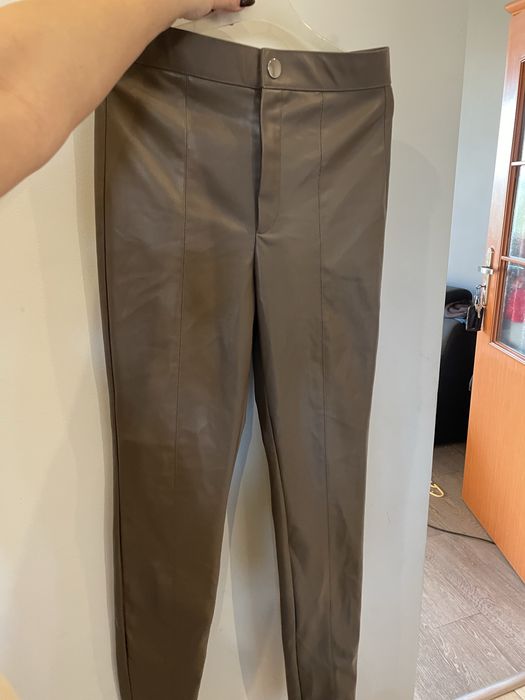 Spodnie skórzane  zara