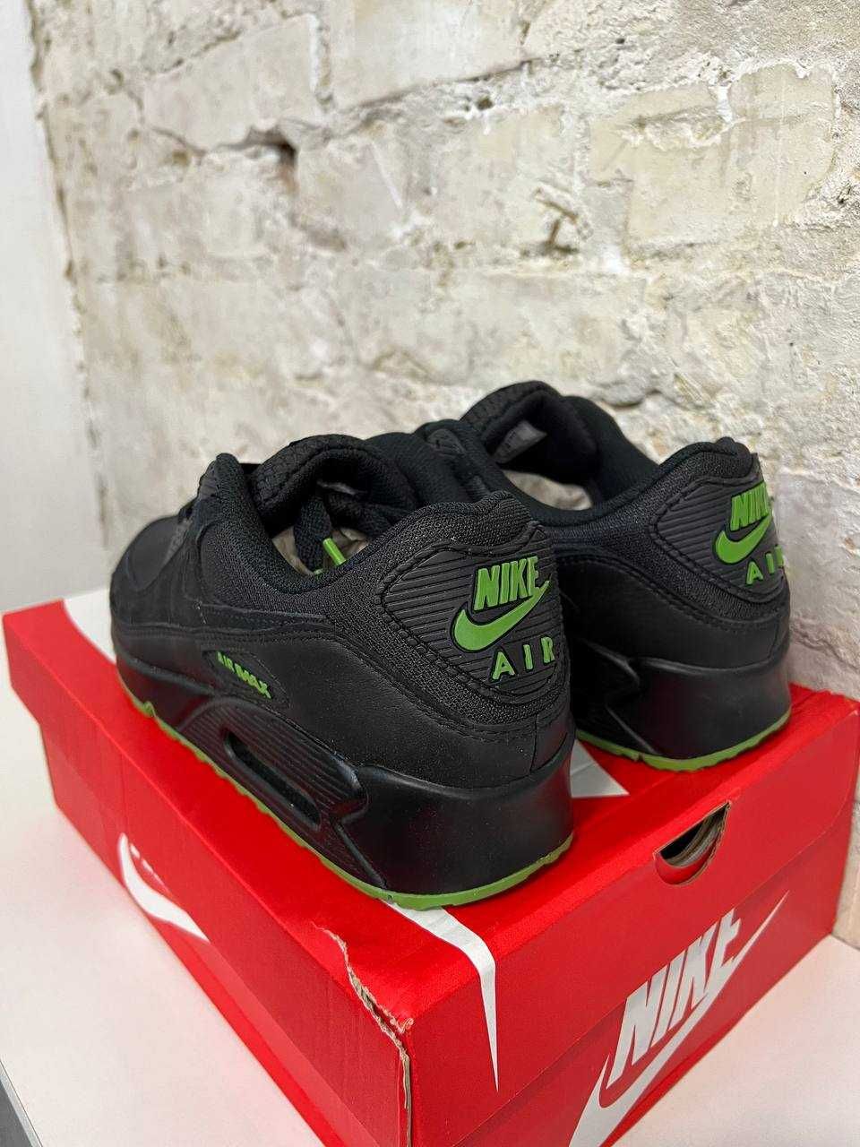 Кроссовки  Nike air max 90 оригинал новые черные зеленые