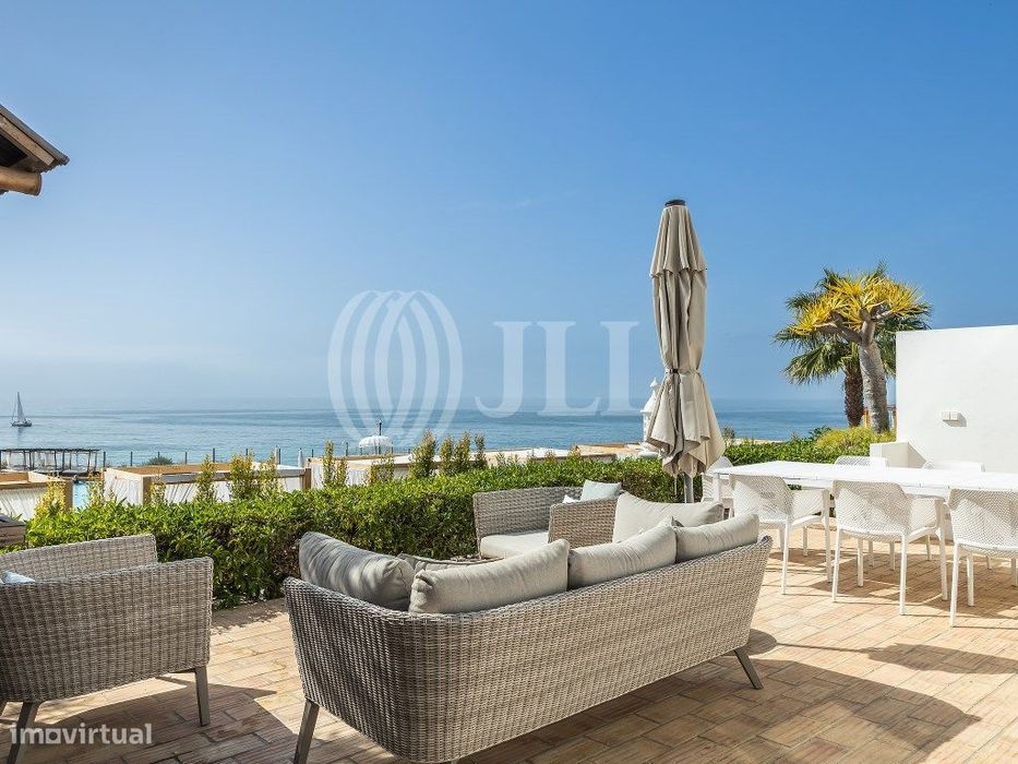 Moradia T3 com vista mar e terraço, em Vale do Lobo, Algarve