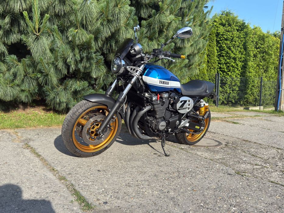 Yamaha XJR 1300 Cafe Racer