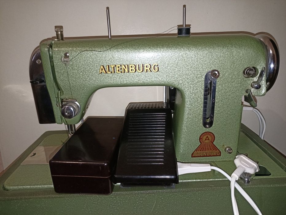 Швейна машина Altenburg 22 клас