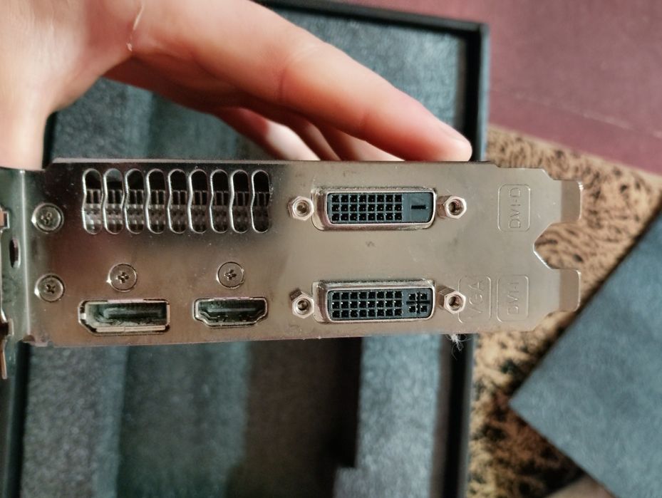 Продам відеокарту